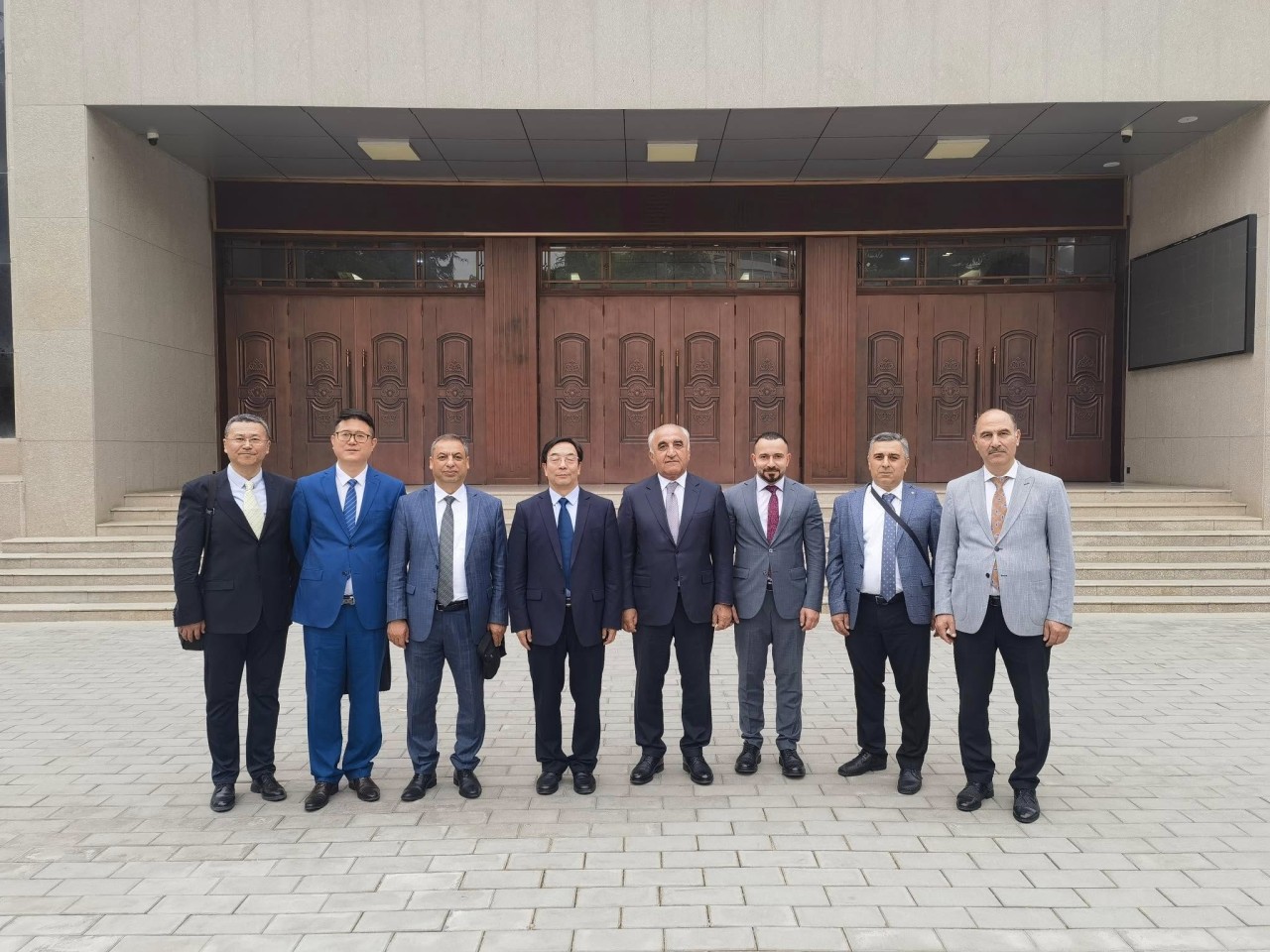 UNEC-in rektoru Çində işgüzar səfərdədir - FOTOLAR